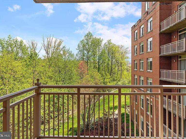 4480 Market Commons Dr #405 — Photo 40