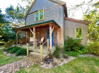 16 Rock Pond Rd, West Tisbury, MA 02575