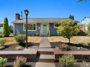 9913 33rd Ave SW, Seattle, WA 98126