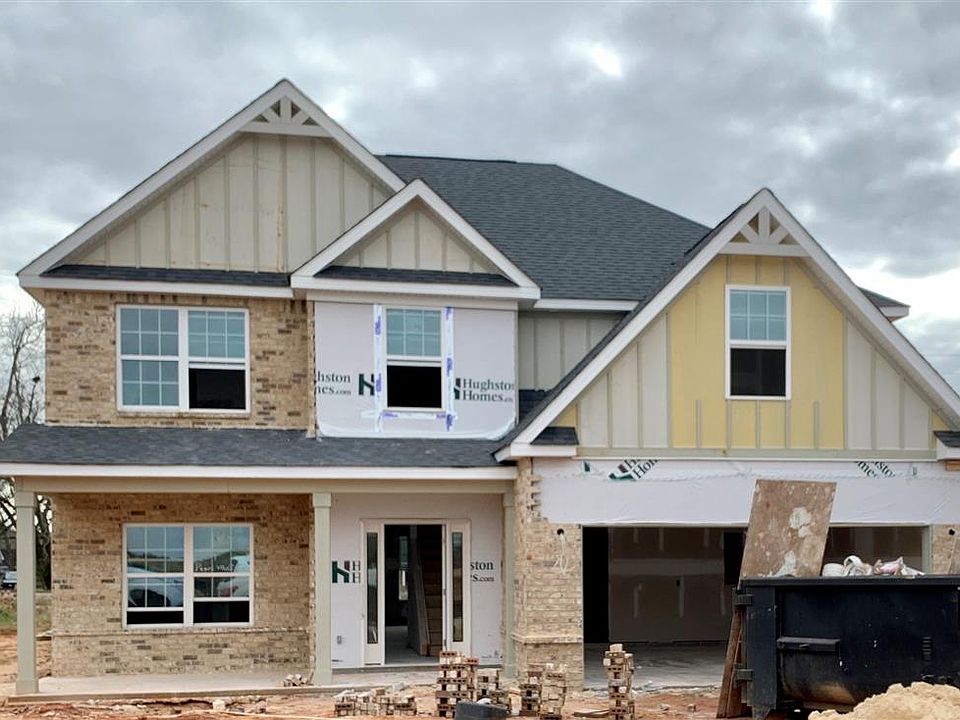 2nd image of 209 Pearl Moss Ln