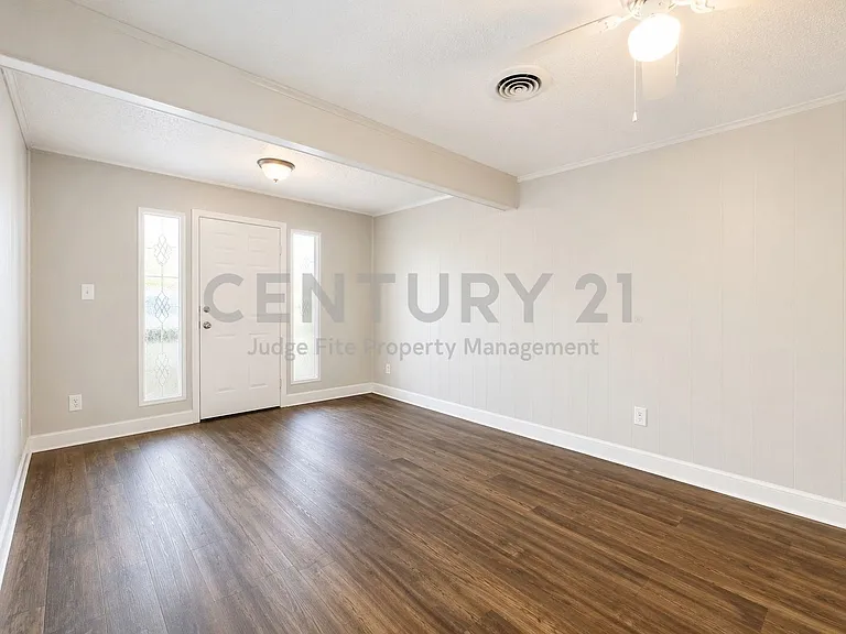 5301 Mansel Ln — Photo 4