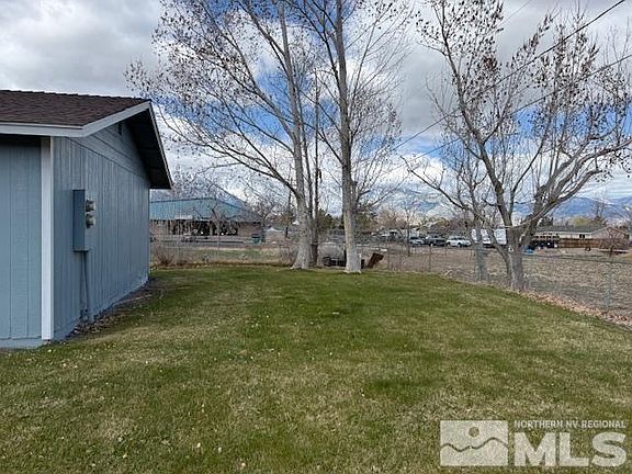 3rd image of 1314 Langley Dr Units A & B