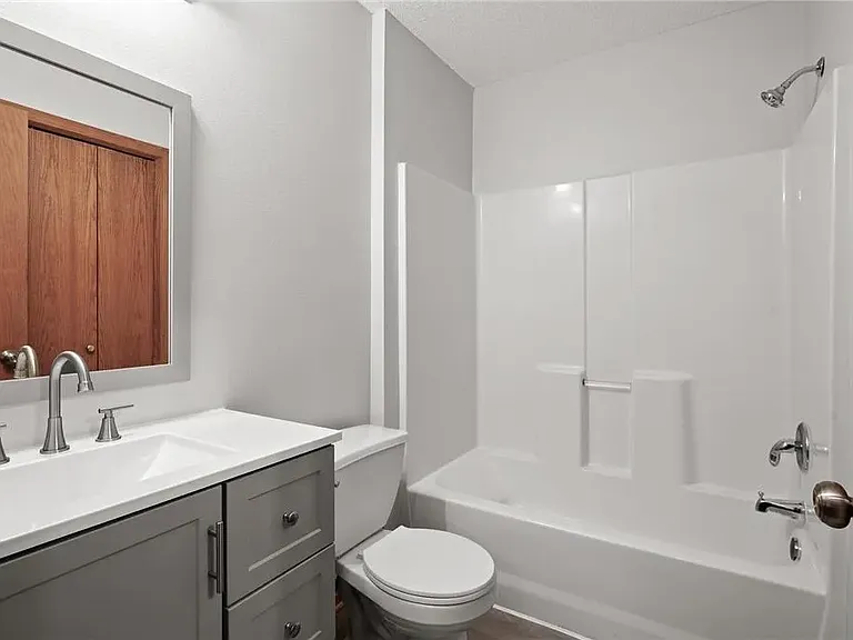 13784 Rose Dr — Photo 15
