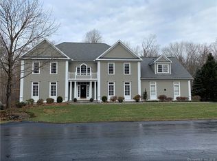 7 Timber Ln, Guilford, CT 06437