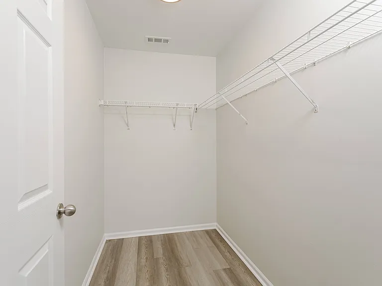 The Oakley at Spring Creek — Photo 24