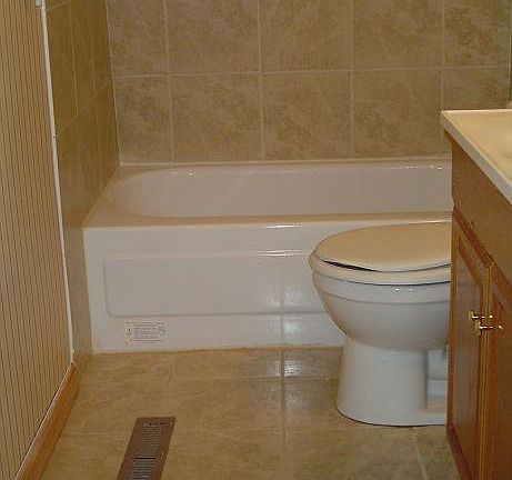 4th image of 4486 Longfellow Ave