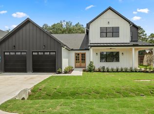 8707 Water Oak Dr, Tomball, TX 77375