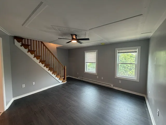 384 Norwich Ave — Photo 10