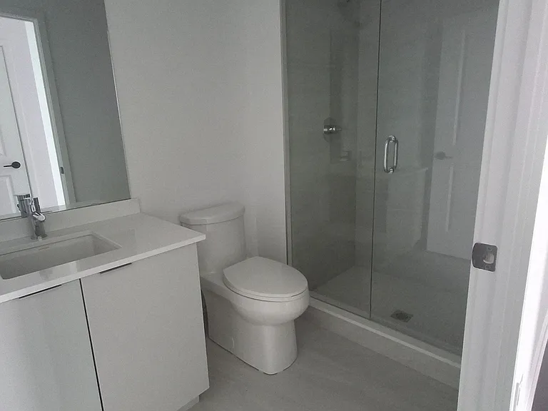 2075 Lakeshore Rd #1303 — Photo 17