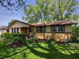 1254 Carswell Ave, Elk Grove Village, IL 60007