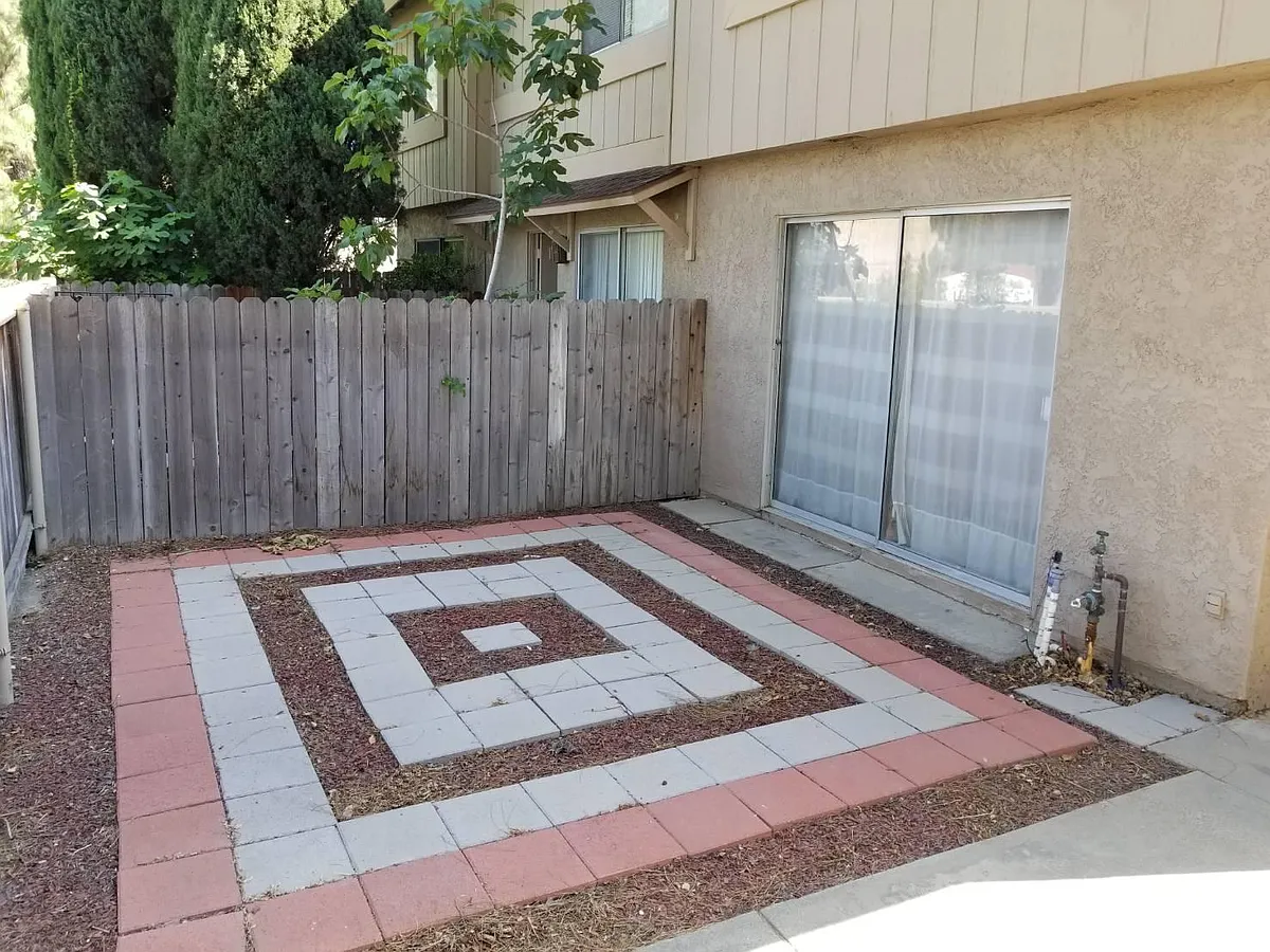 Building Photo - 1455 Kem Way