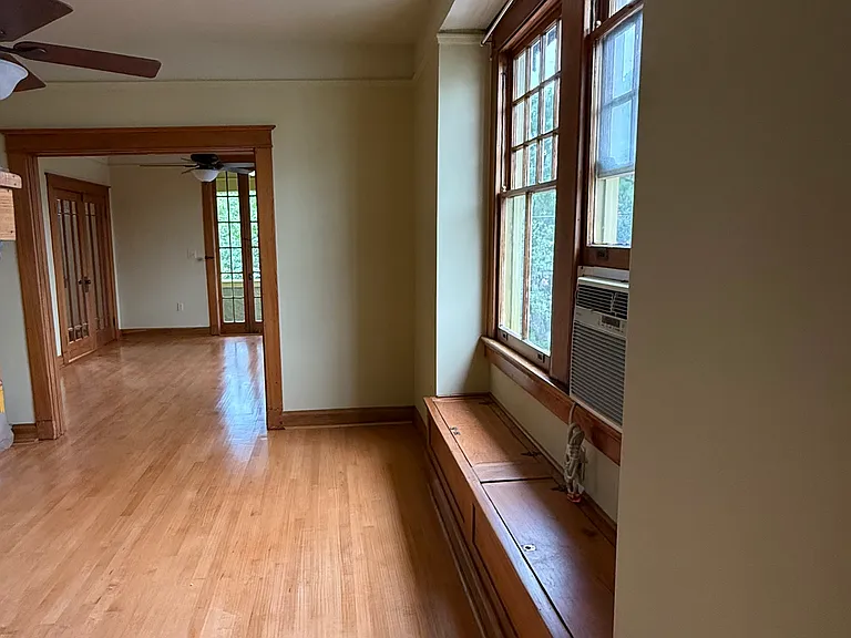 2225 Dante St — Photo 15