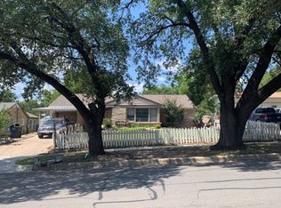 3305 Meadowbrook Dr, Fort Worth, TX 76103