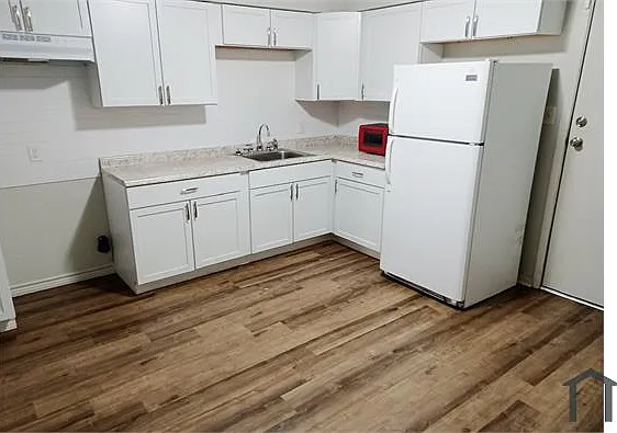 720 Amato St — Photo 5