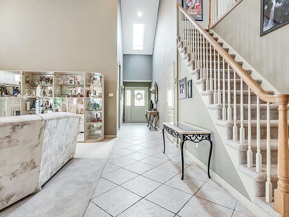 4th image of 91 Constantine Way #91