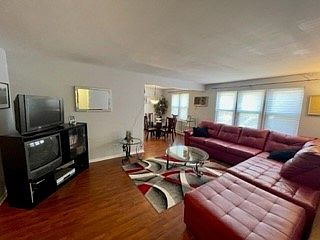 3rd image of 7318 Lake St APT 7