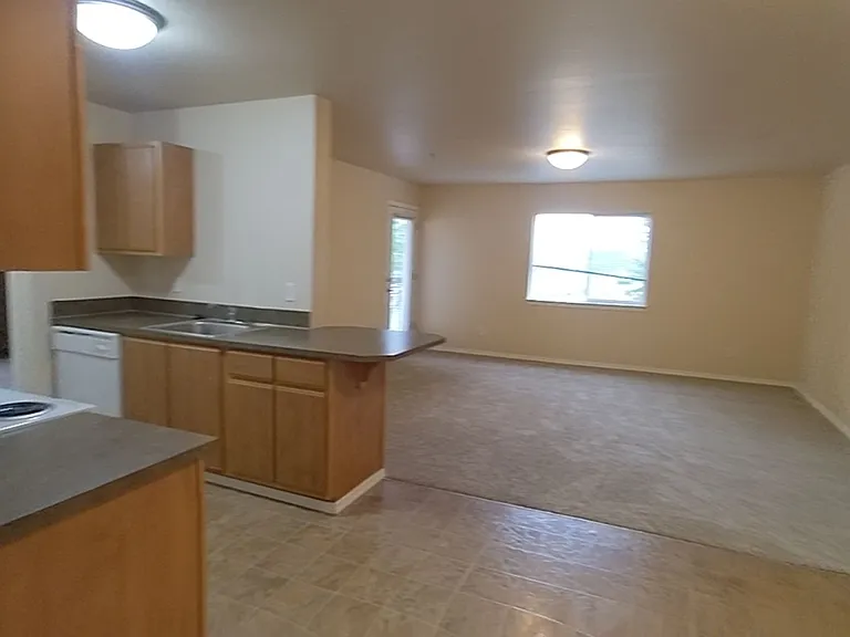 Wellesley Park Apartments — Photo 78