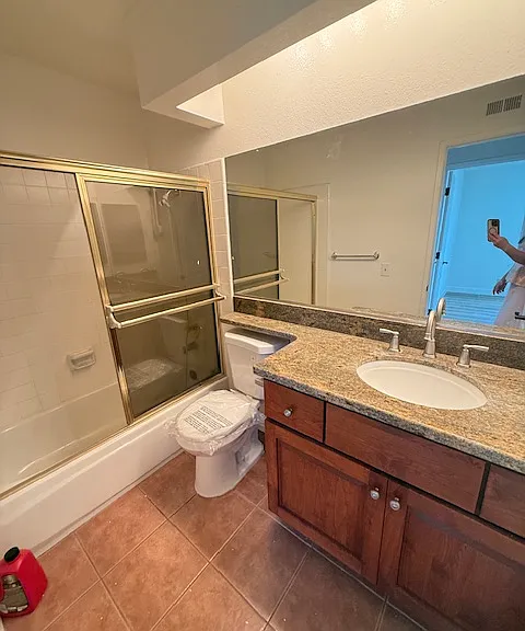 23 Deerwood E — Photo 3