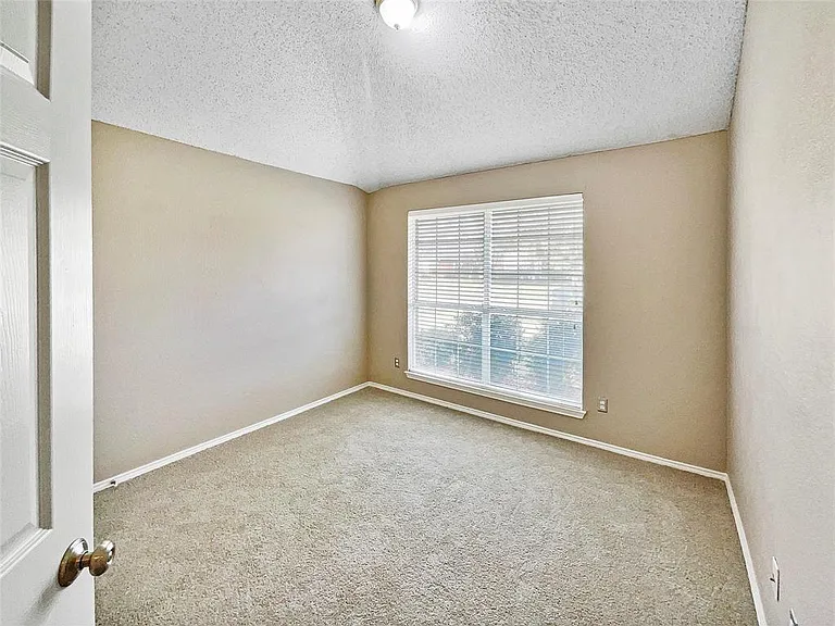 10701 Birmingham Dr — Photo 11