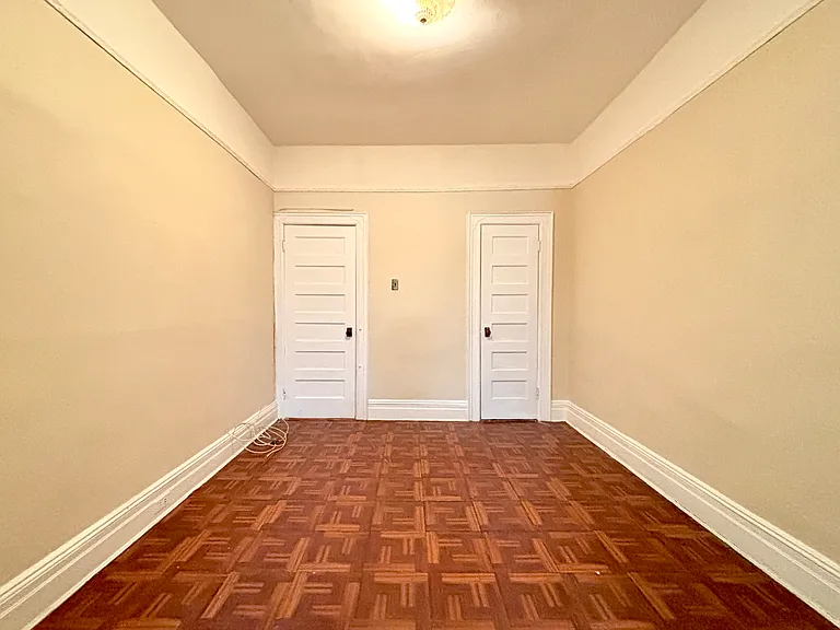 828 Macon St #1 — Photo 16