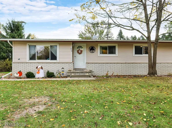 410 N Lester St, Capac, MI 48014
