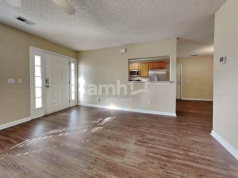 183 Stoney Xing — Photo 6