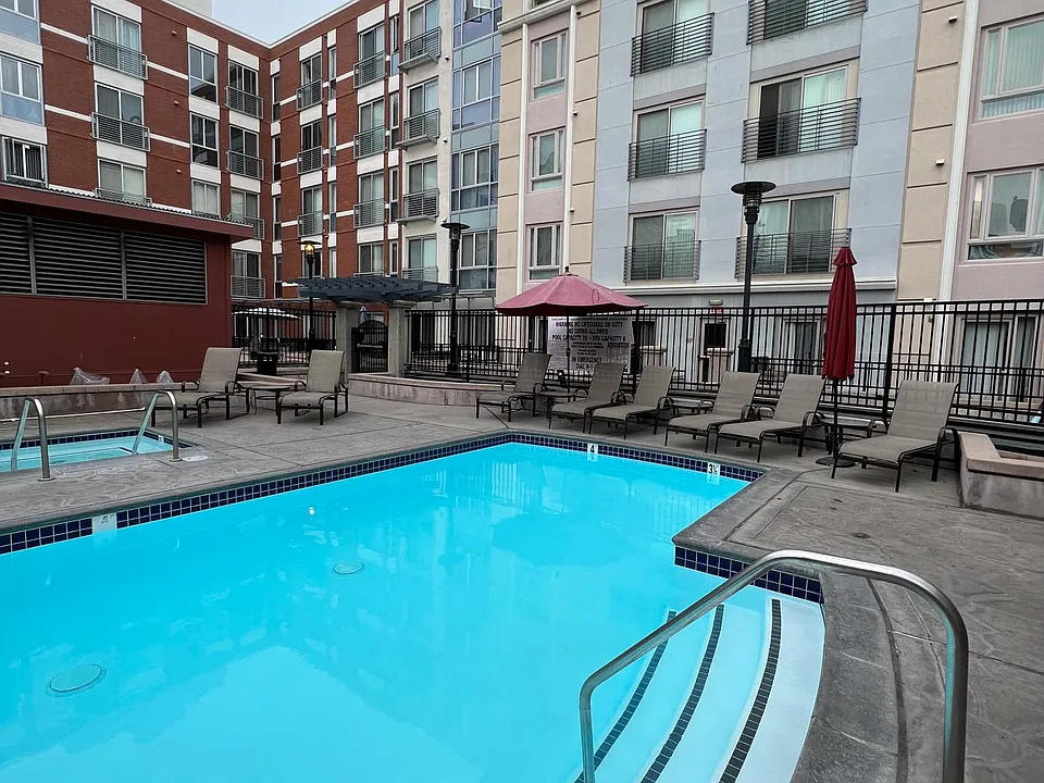 450 J St #6011