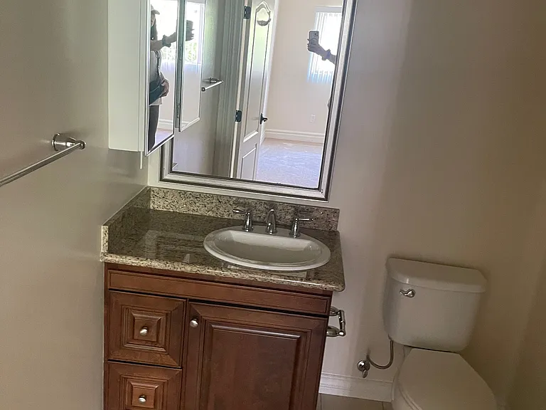 10951 Bloomfield St #Penthouse 1 — Photo 23