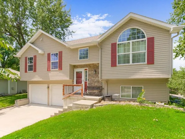 2504 Frances Ave, Leavenworth, KS 66048