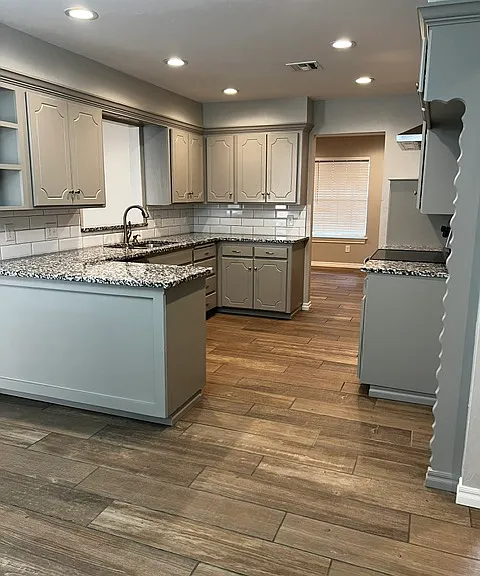 7412 N Ann Arbor Ave — Photo 9