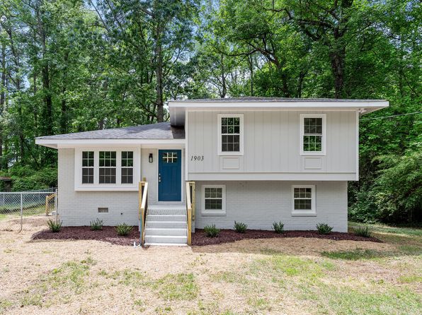 1903 Meadowbrook St, Sanford, NC 27330