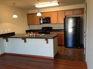 301 Hunter Pl APT 107, Manhattan, KS 66503