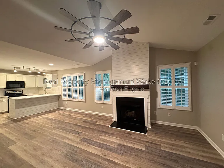 4021 Wellington Ridge Loop — Photo 20