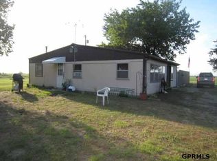 301 McGinns Lk, North Bend, NE 68649