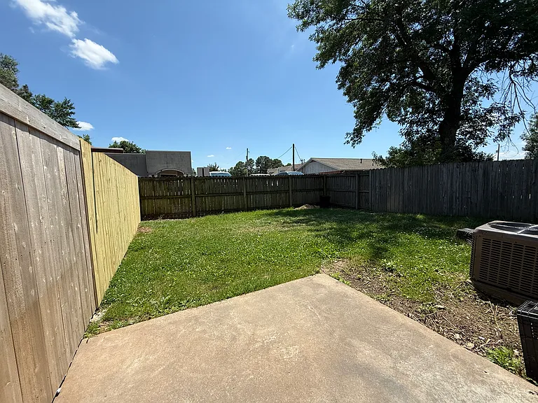 2247 Emily Circle Dr #A — Photo 19