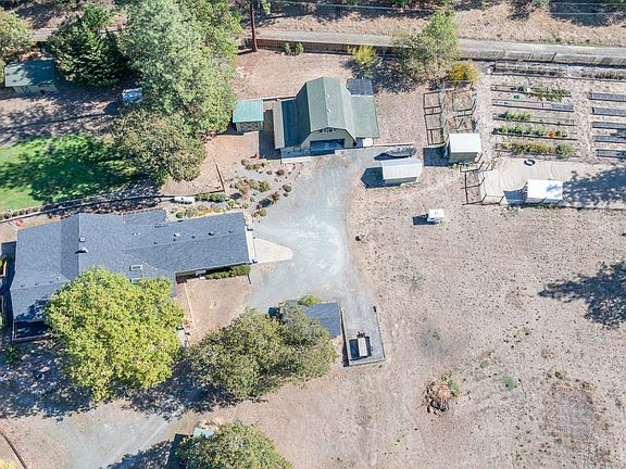2nd image of 550 Earhart Rd