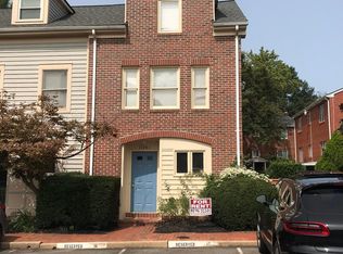 1128 N Stafford St, Arlington, VA 22201