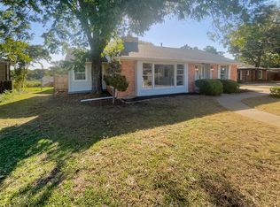 2197 Green Hill Cir, Fort Worth, TX 76112