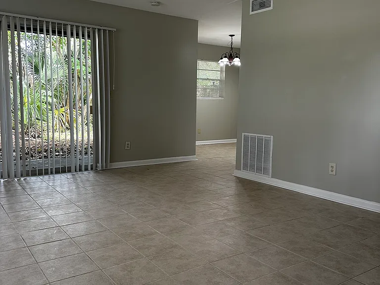 10757 S Hawaii Dr — Photo 5