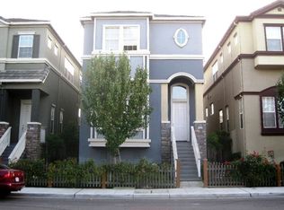 1054 Weeks St, East Palo Alto, CA 94303