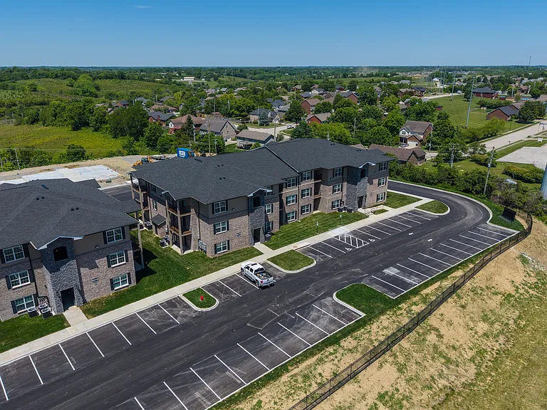 2319 Lantern Ridge Dr — Photo 22