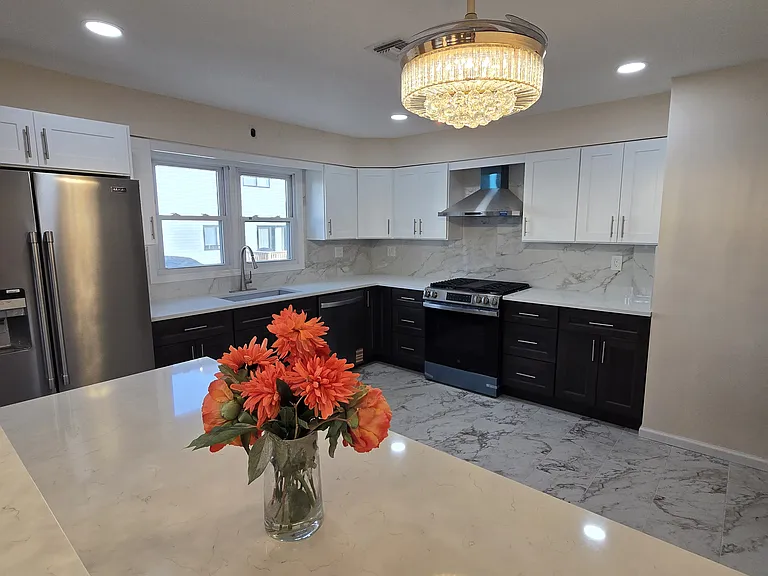 74 Caswell Ave #2 — Photo 10