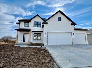 7807 NE 107th St, Kansas City, MO 64157
