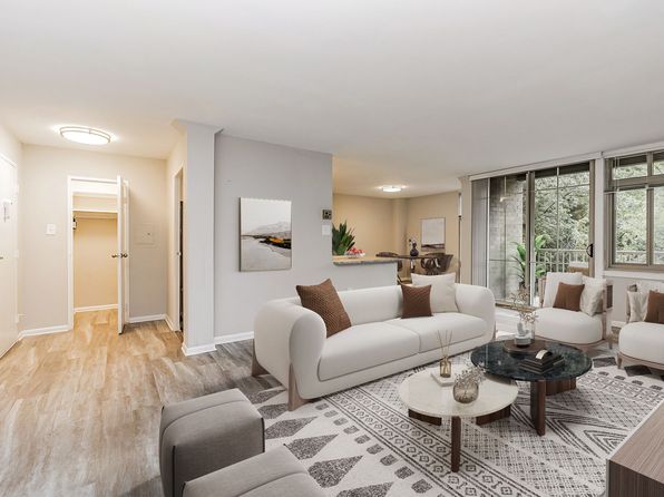 210 E Fairfax St APT 219