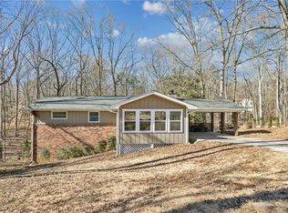9440 Resort Cir, Gainesville, GA 30506