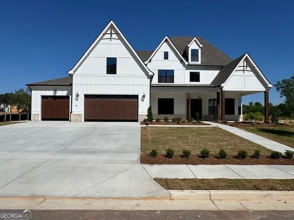 359 Ruffian Cir, Peachtree City, GA 30269