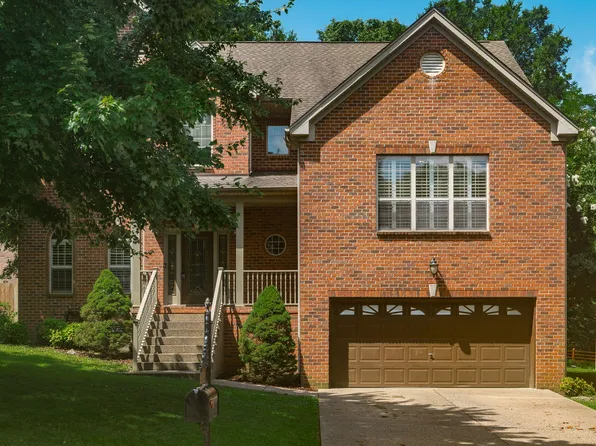 154 Coarsey Blvd, Hendersonville, TN 37075