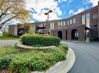 1525 Sander Ct APT 103, Wheeling, IL 60090