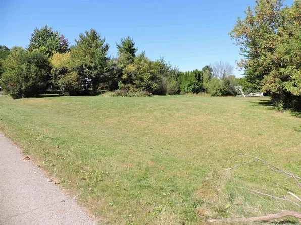 Ciscel Dr #29, Oshkosh, WI 54904
