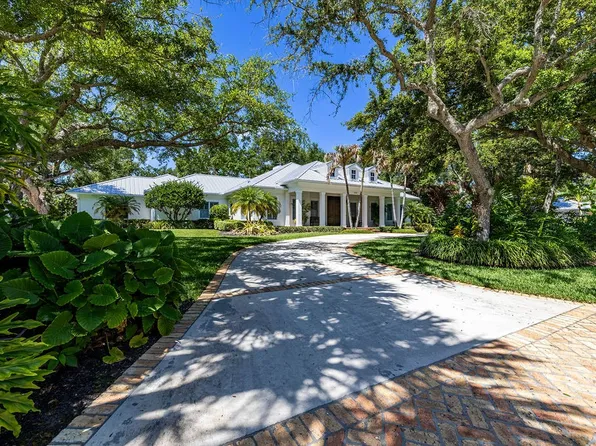 705 Painted Bunting Ln, Vero Beach, FL 32963